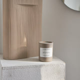 Lagom Studios_Vegane Duftkerze im Keramikgefäß_Hellbraun_Lagerfeuer_Mindfulness Collection