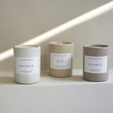 Lagom Studios_Vegane Duftkerze im Keramikgefäß_Weiß_Puder_Mindfulness Collection